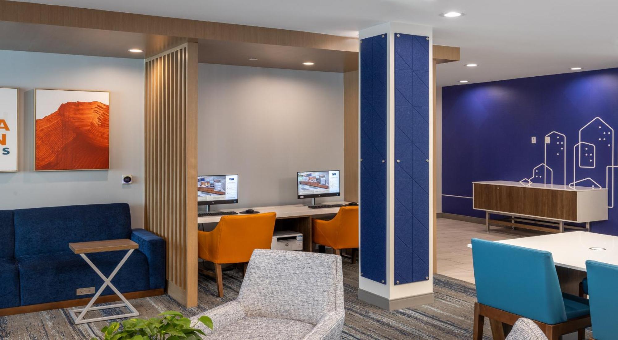 Holiday Inn Express & Suites - Hawaiian Gardens By Ihg 外观 照片